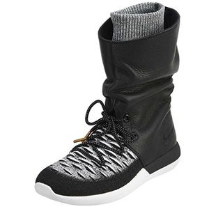 🆕Nike Roshe Two Hi Flyknit - Black/white - NWOB